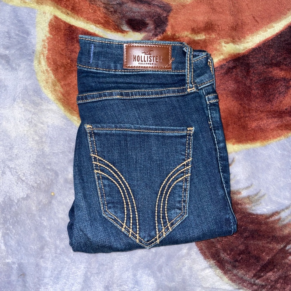 00S (23/28) Hollister skinny jeans.